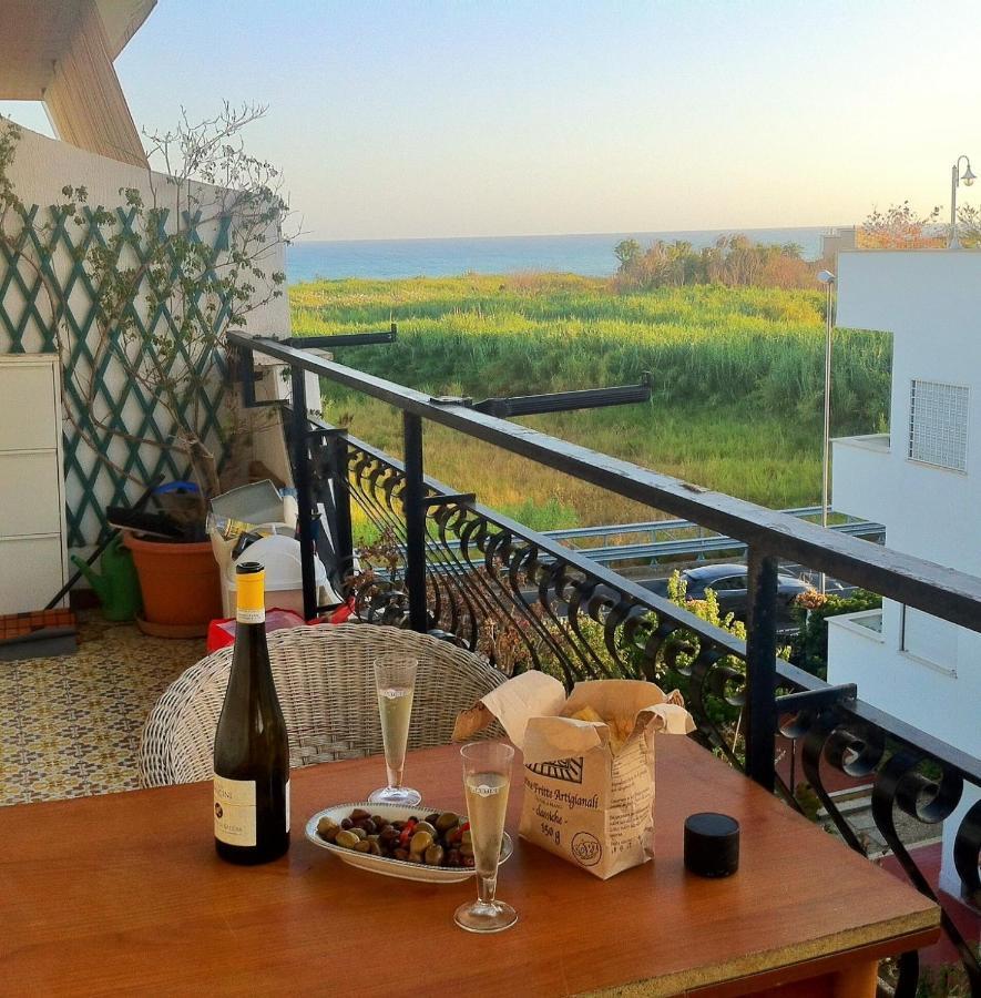 Attico Terramare - Beach & Maxi Terrace & Electricbbq Санта-Маринелла Экстерьер фото